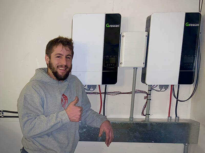 Detail Solar crew at work on a customer installation